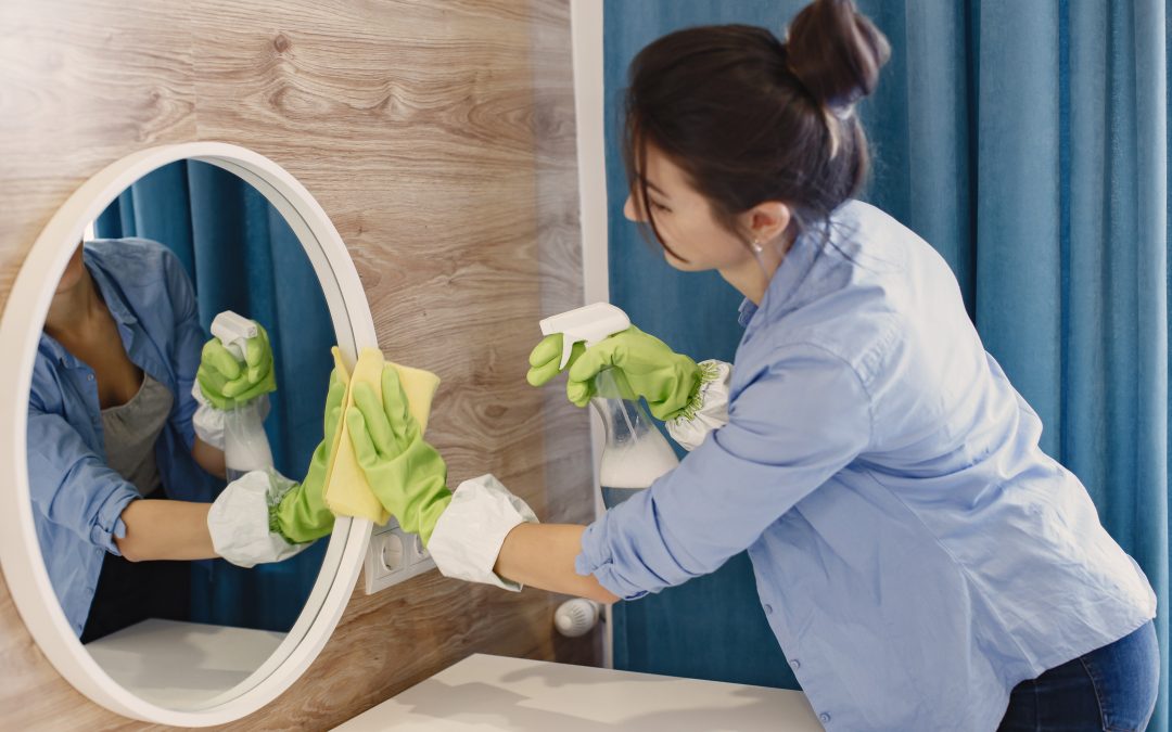 Mirror Cleaning Made Easy – Best Practices for a Crystal-Clear Finish